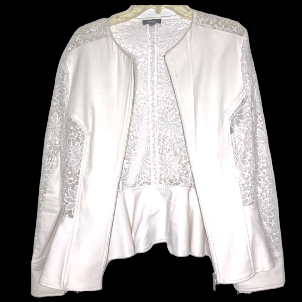 **NWT Women’s Peplum Lace Jacket